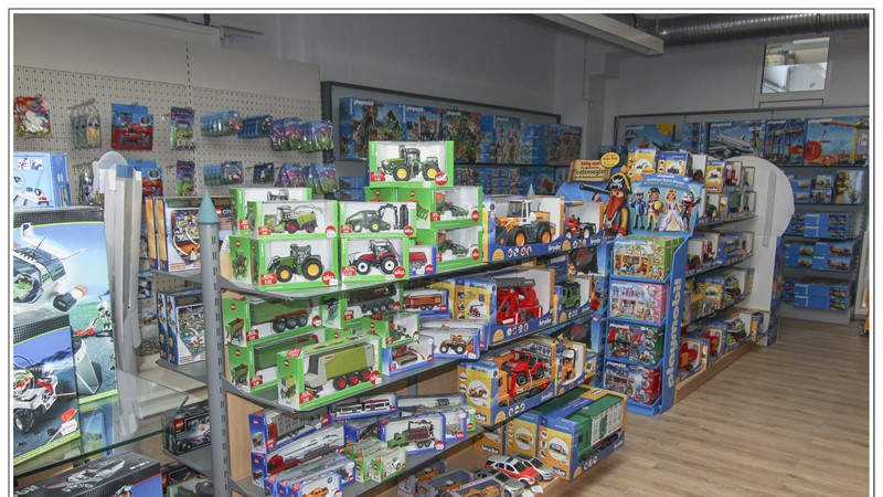 einkaufen-waren-hunsrueck-convenda-marken-spielwaren-spiele-auswahl-.5.jpg